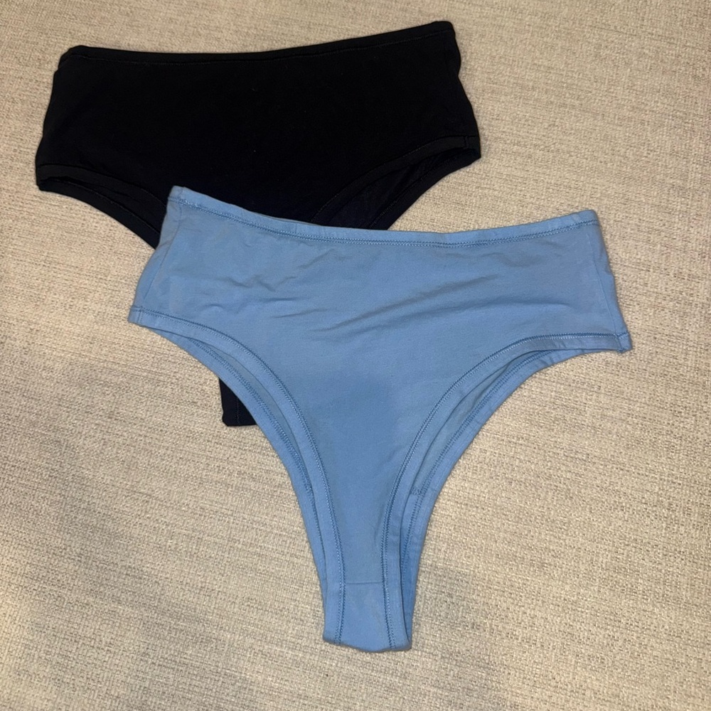 Hanky Panky High-Waisted Thongs